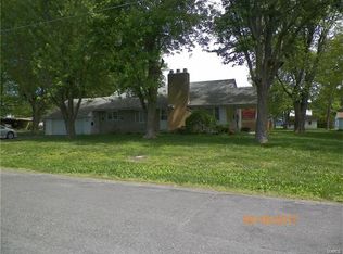 515 W Adams St, Millstadt, IL