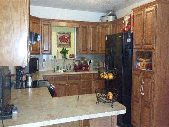 2nd image of 2100 W 15th St