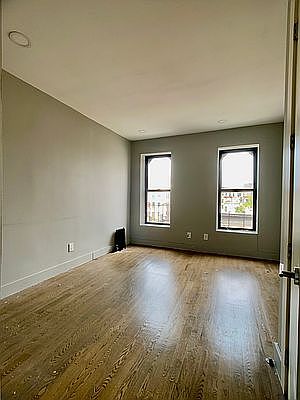 3rd image of 534 W 159th St APT 5C
