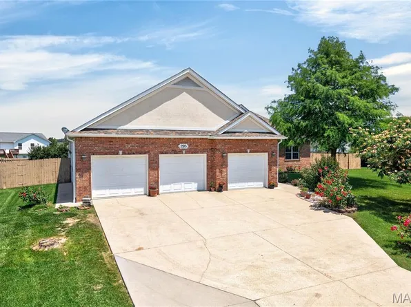 295 Eastlawn Ave, Saint Robert, MO 65584