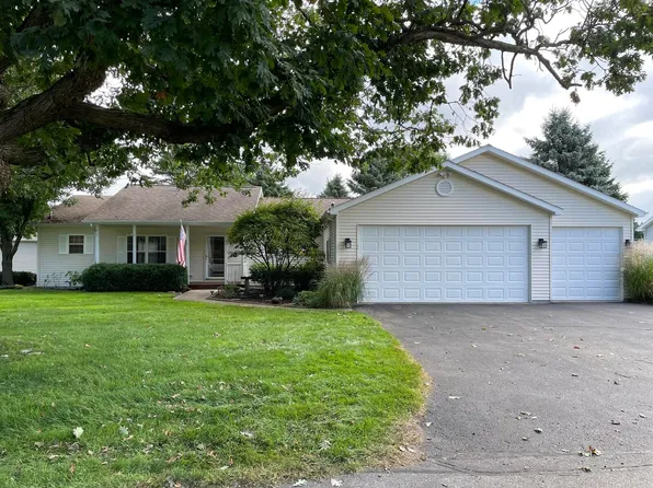 7764 Sunset Shores Dr, Stanwood, MI 49346