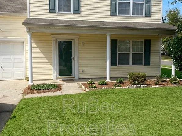 923 Grassy Patch Ln, Charlotte, NC 28216