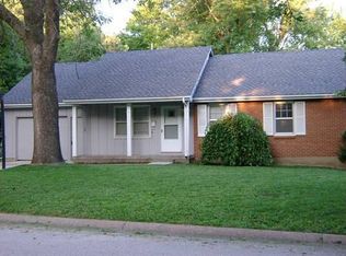 609 SW Merritt St, Lees Summit, MO 64081