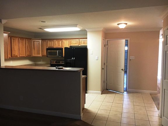 5th image of 332 Silverhawk Way