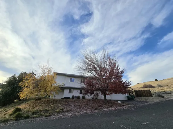 402 Mountain View Blvd, Klamath Falls, OR 97601