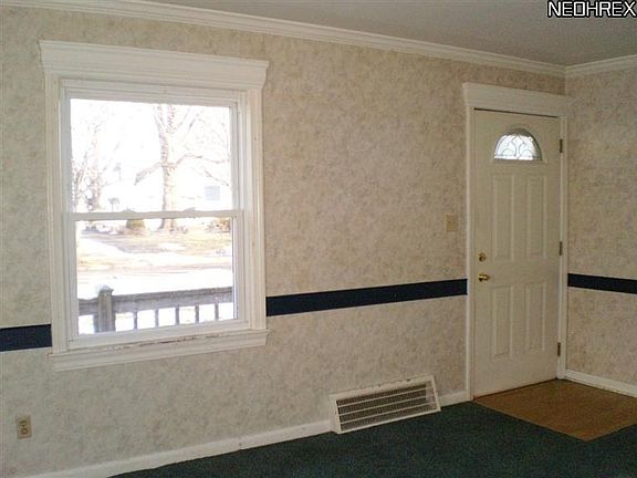 4th image of 26450 Zeman Ave