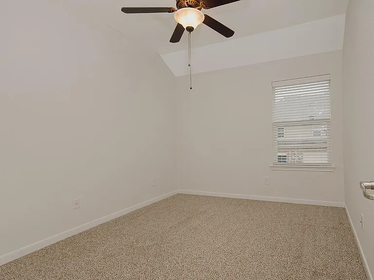7 Bettina Ln — Photo 15