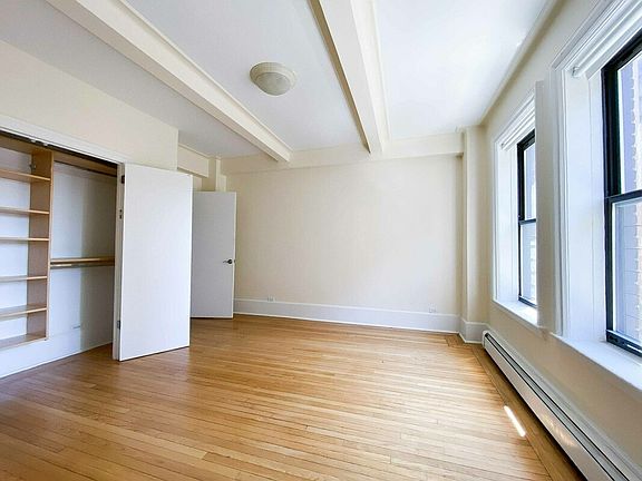 3rd image of 147 W 79th St #7A