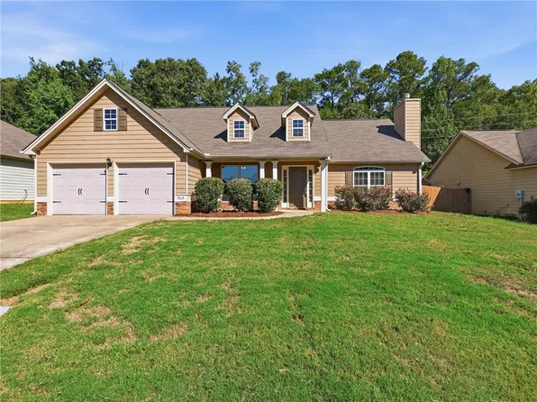 308 Gwynnes Way, Opelika, AL 36804