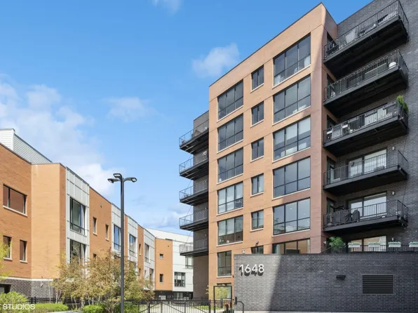 1648 W Division St #303, Chicago, IL 60622