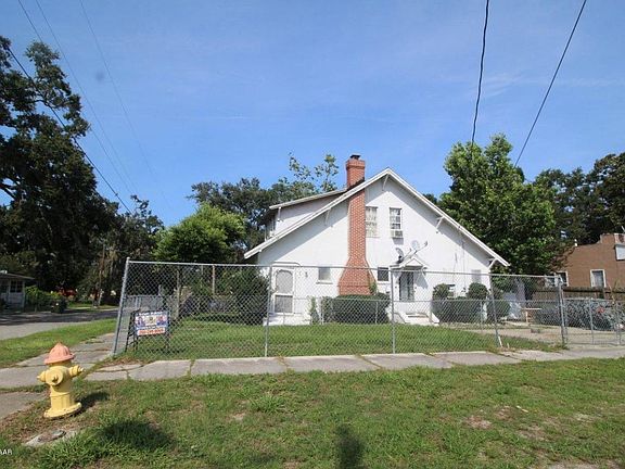 3rd image of 165 North St