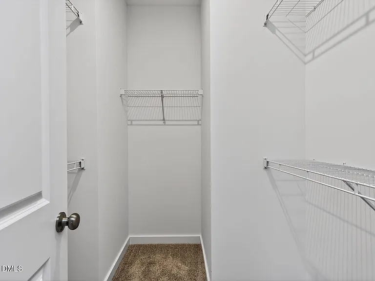 85 Parkland Dr — Photo 13