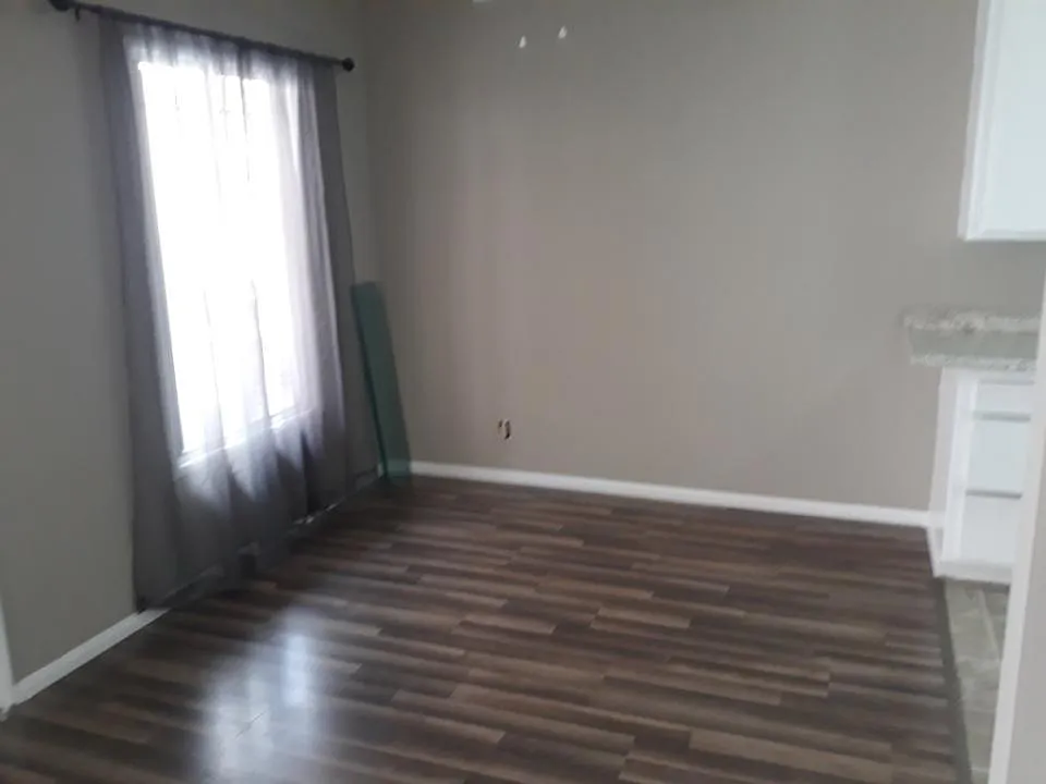 1 bed, 980 sqft, $2,100 — Photo 4