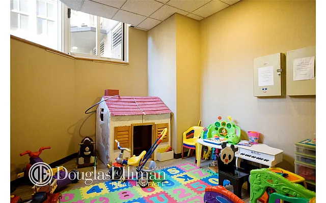 Rented by Douglas Elliman | media 28