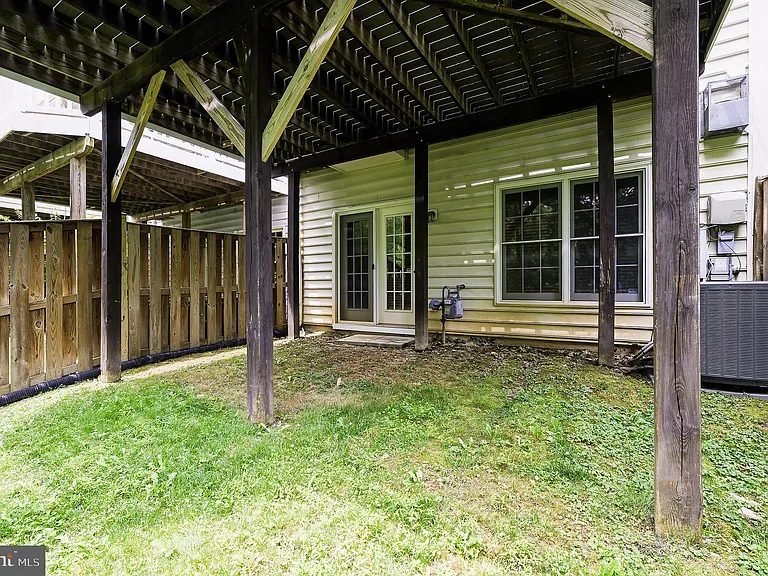 1156 Regal Oak Dr — Photo 55