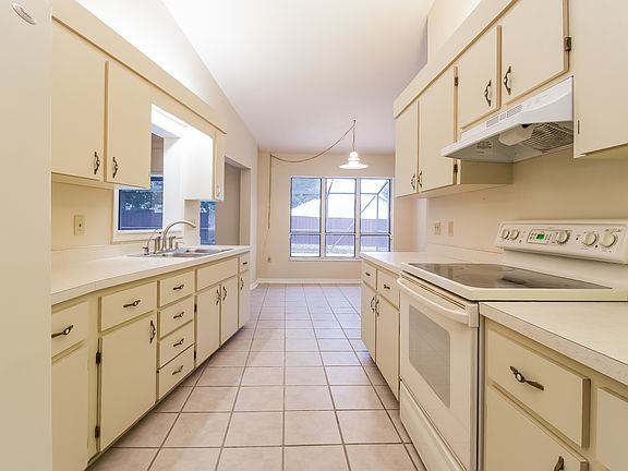 4th image of 114 Hillside Dr