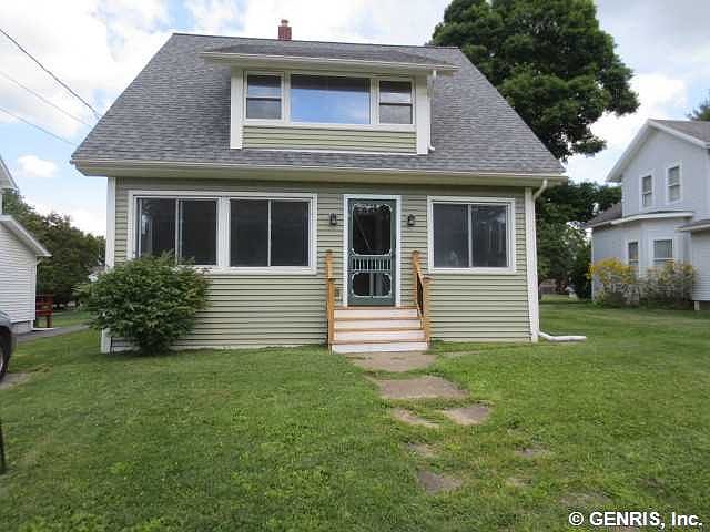 1st image of 51 E Main St
