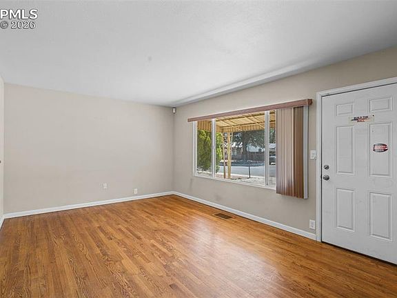 5th image of 1050 Florence Ave