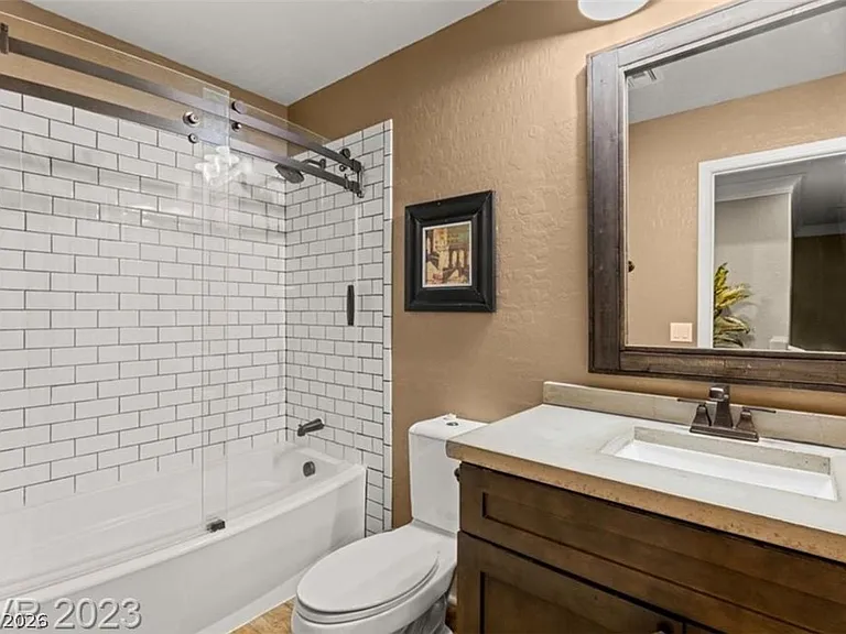 7086 Positano Hill Ave — Photo 21