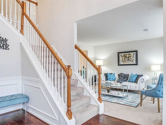 3rd image of 5110 Miller Woods Dr