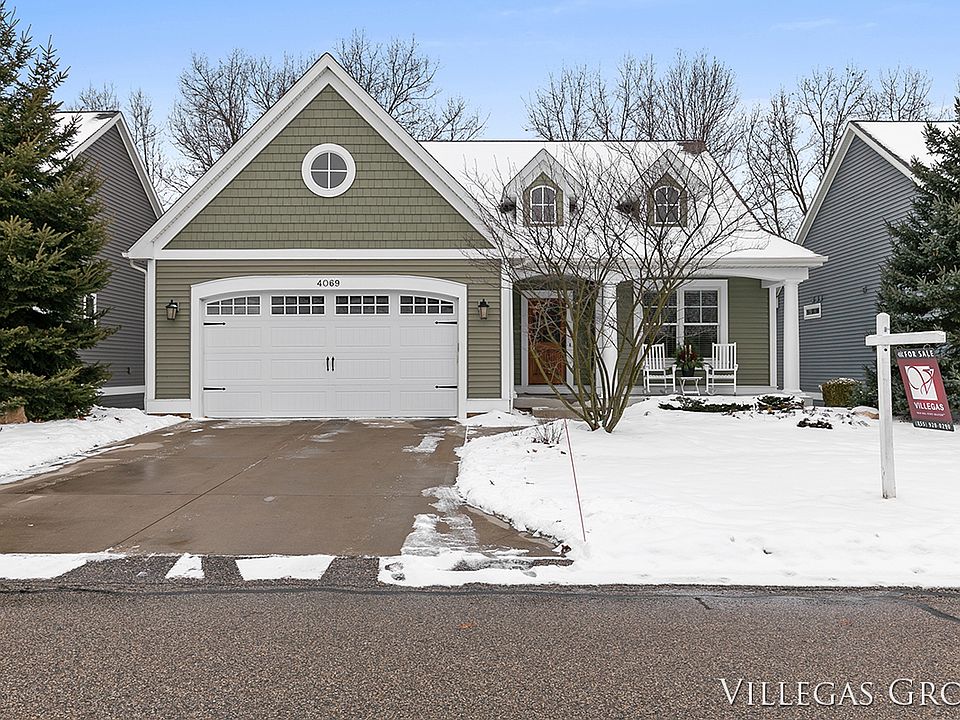 1st image of 4069 E Gables Ct NE