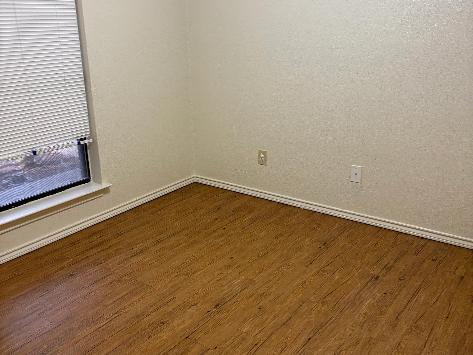 3 bed, 1284 sqft, $1,750 — Photo 4