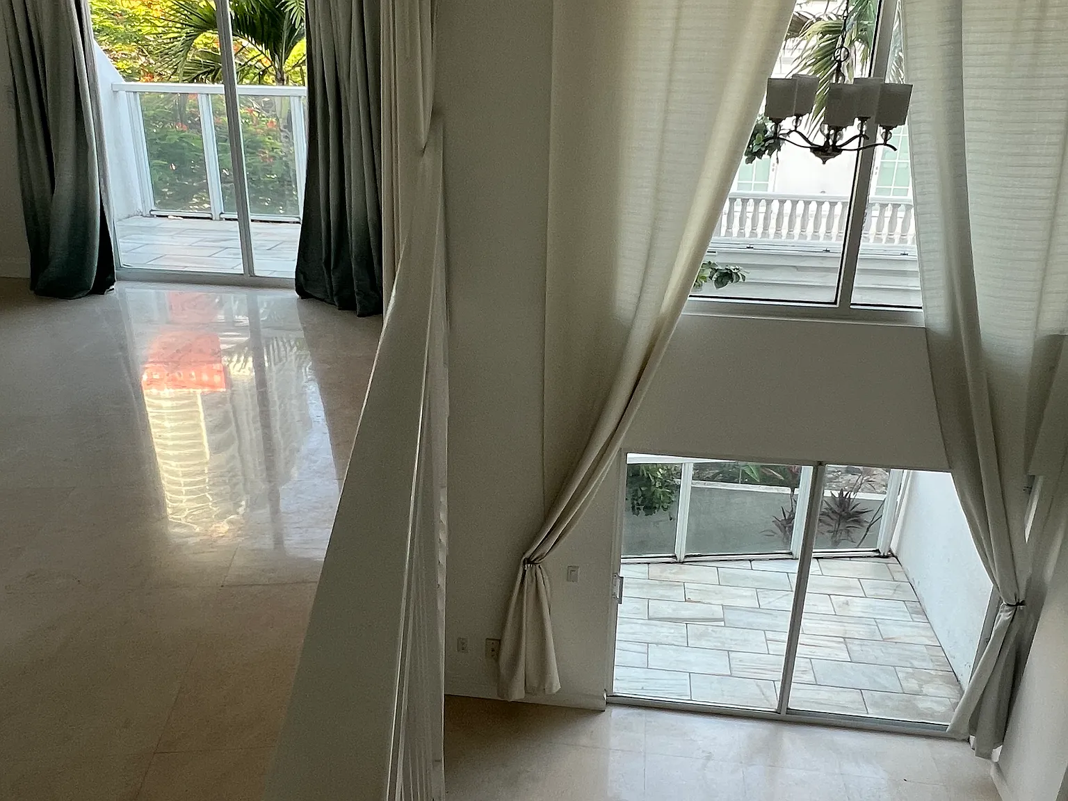 1 bed, 1.5 bath, 750 sqft, $2,700 — Photo 3