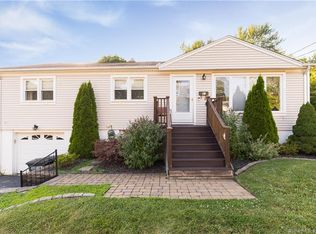 41 Kaye Rd, West Haven, CT 06516