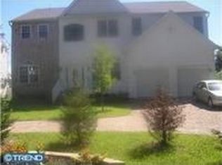 2699 Hulmeville Rd, Bensalem, PA 19020