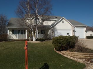 2759 Brooks Ridge Dr, Sun Prairie, WI 53590