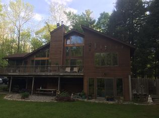 7 Stewart Ct, Burnt Hills, NY 12027