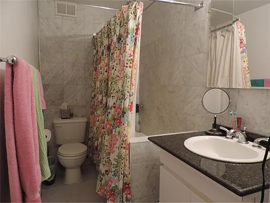 Rented by essential NEW YORK Real Estate | media 32