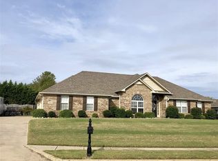 13241 Summerfield Dr, Athens, AL 35613