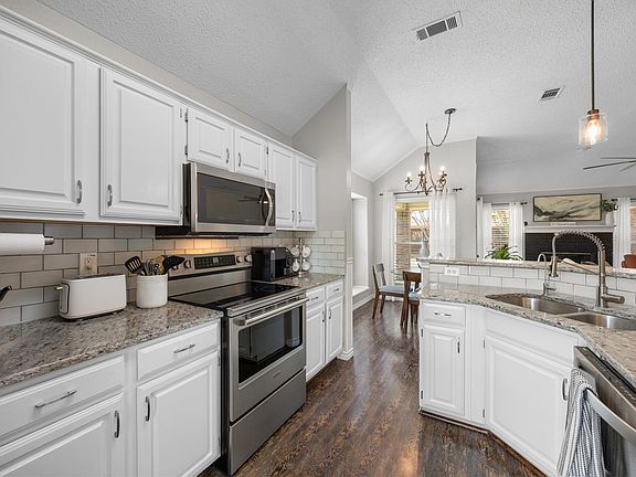 5th image of 10714 Huntington Rd