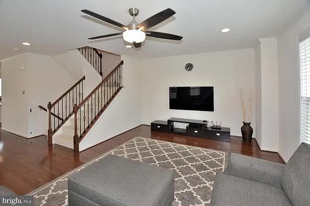 23573 Kingsdale Ter — Photo 6