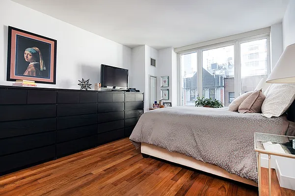 Sold by MNS | media 5