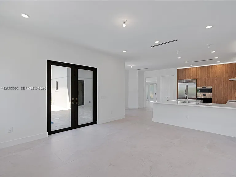 19602 NE 14th Ct — Photo 49