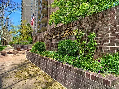 480 S Marion Pkwy #402 — Photo 20