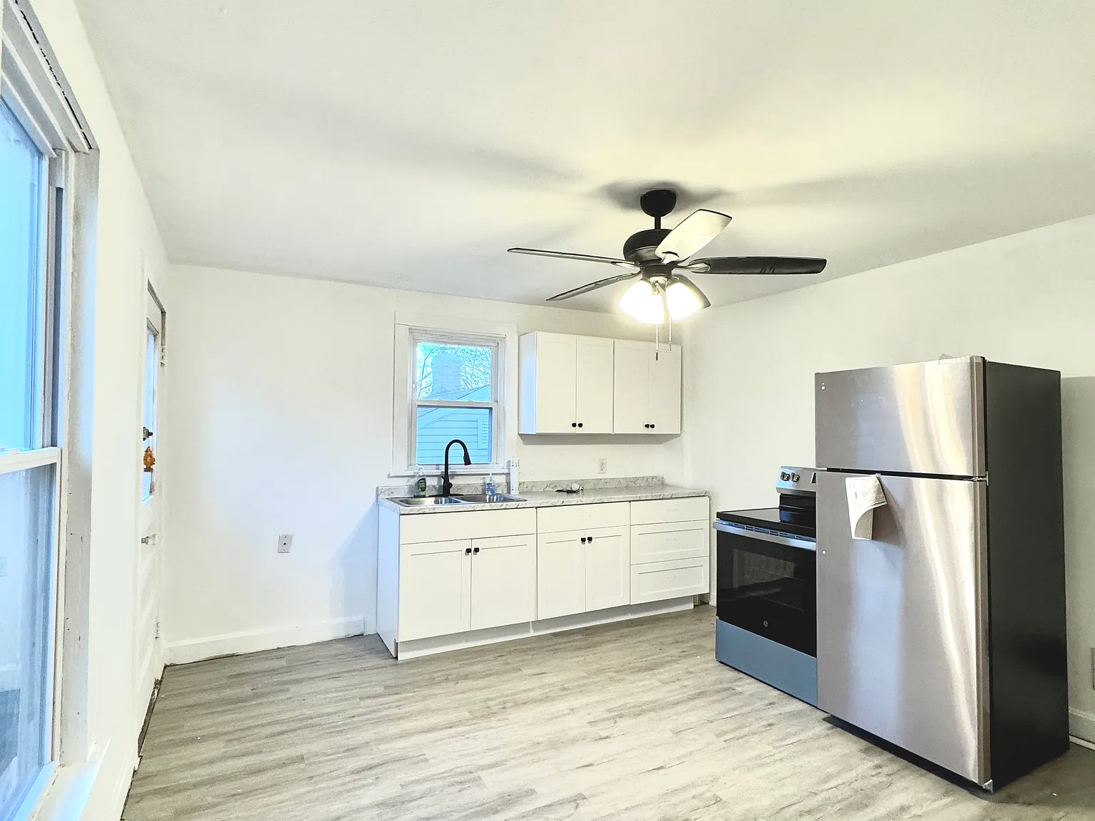 1 bed, 760 sqft, $1,100 — Photo 3
