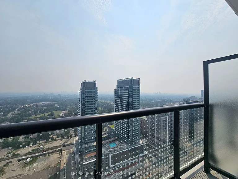 5858 Yonge St #Penthouse 11 — Photo 13