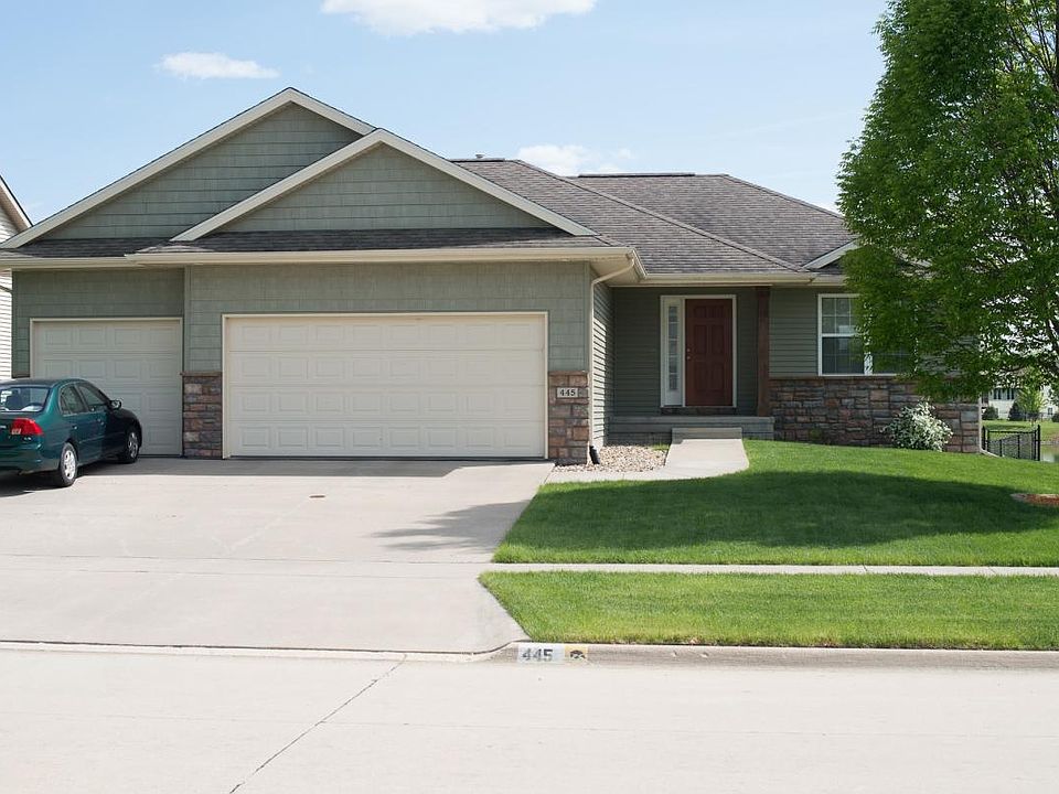 Street view, 3 car garage