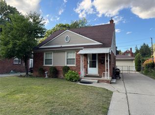 20312 Carlysle St, Dearborn, MI 48124