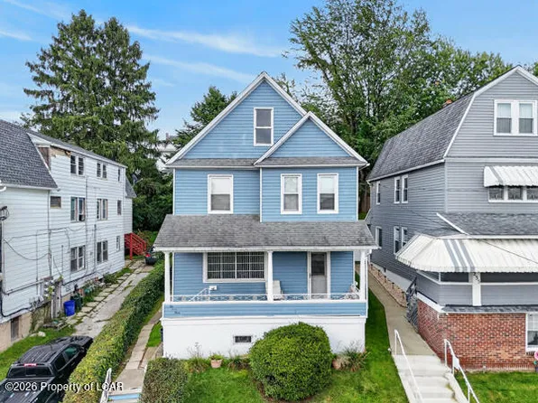 233 Lee Park Ave, Hanover Township, PA 18706
