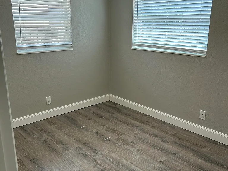 628 N M St — Photo 12