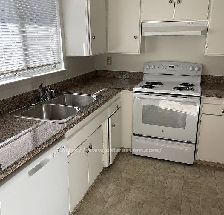 1st image of 435 Acalanes Dr #18