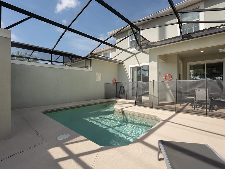 Windermere Ave — Photo 24