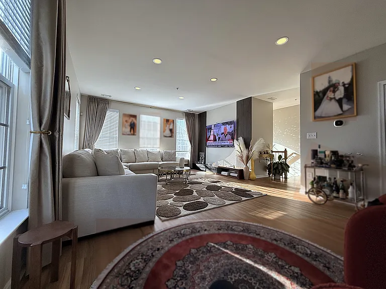 15505 John Diskin Cir — Photo 24