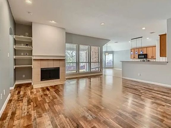 2nd image of 2925 Cattle Baron Dr