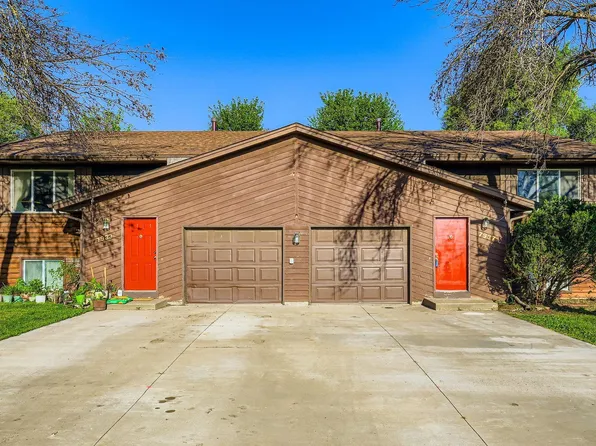 7933 Lee Ave N, Brooklyn Park, MN 55443