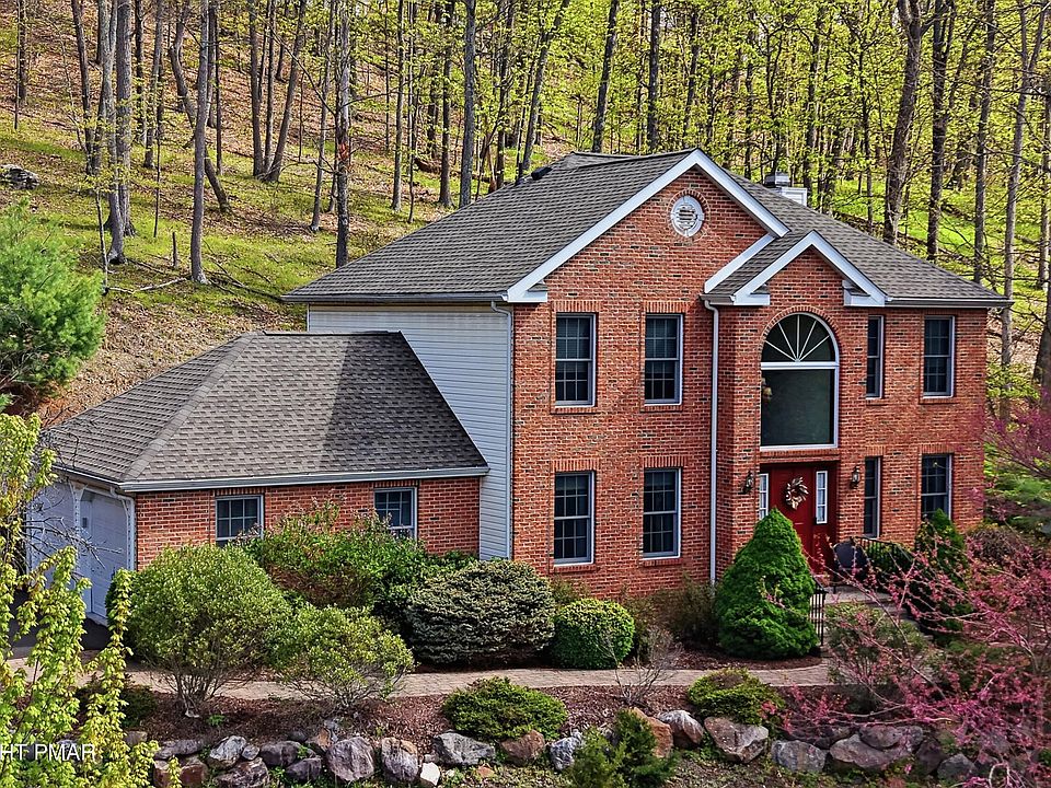 1st image of 366 Rolling Hills Dr